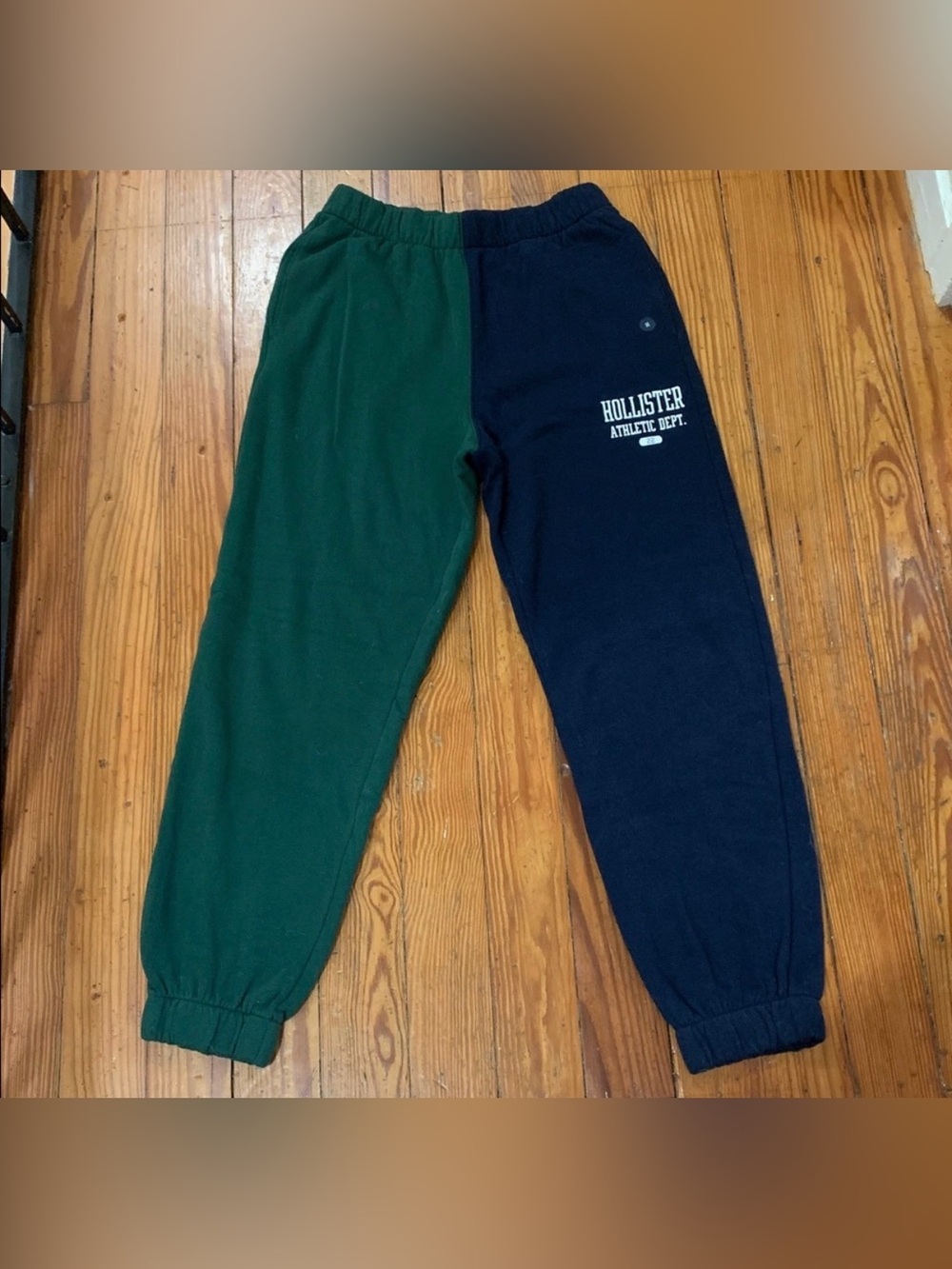 Hollister Two-Tone Green & Navy Sweatpants
